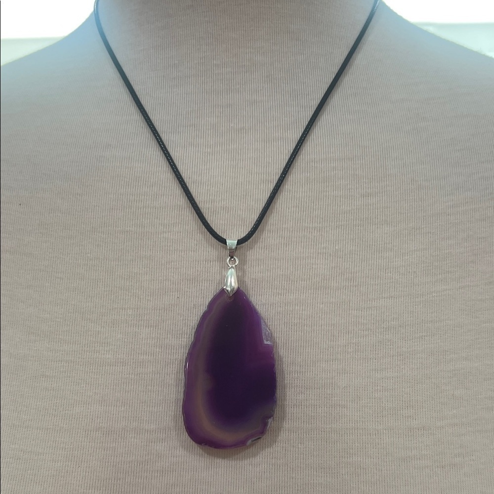 Dragon Vein Agate Slice Pendant Necklace on Black Cord